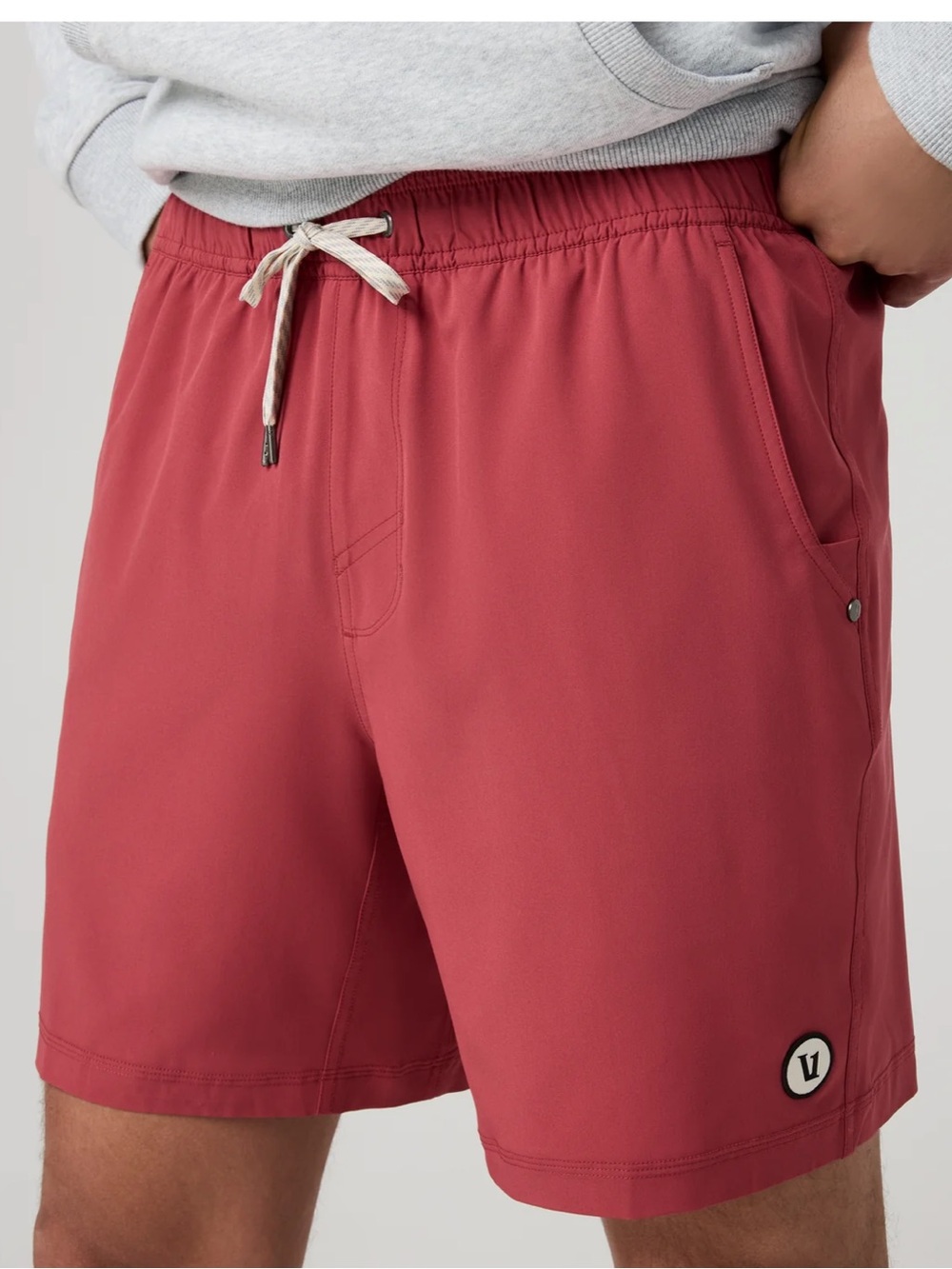 Vuori Men’s Kore Short Lined 7” Sour Cherry Sz Small/Medium